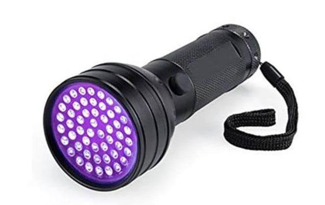 FLASHLIGHT UV LES PRODUITS DE PÊCHE BM